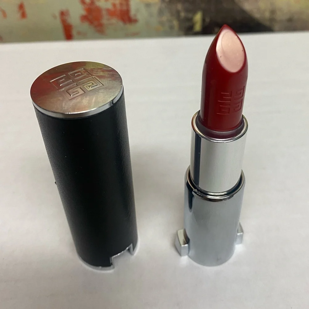 Givenchy Rouge Interdit Intense Silk Satin Matte Lipstick in 333 - Picture 1 of 2